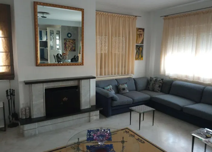 το σπίτι του γιωργου Case de vacanță Nea Kerdhilia