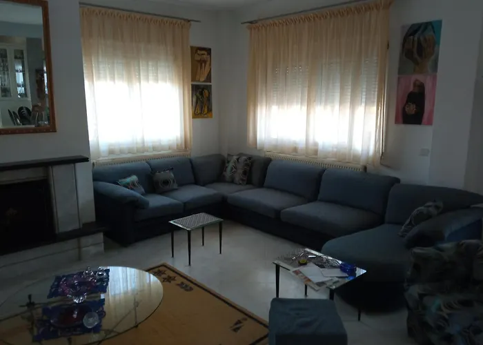 το σπίτι του γιωργου Case de vacanță Nea Kerdhilia